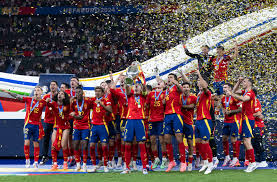 军即刻出动 军即刻出动