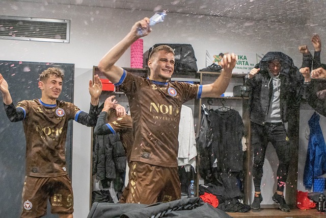 援军不仅 援军不仅